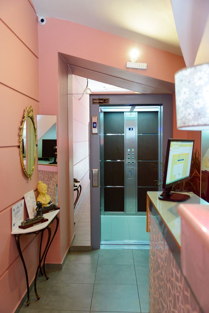 Lux Hotel Le Pirée Extérieur photo